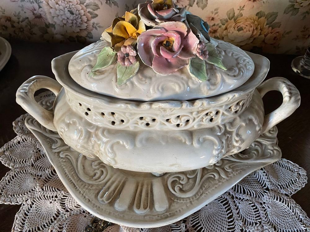 Soupi&egrave;re ancienne Décoration