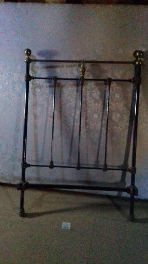 lit en fer et boule en cuivre 120 Laloubre (65)