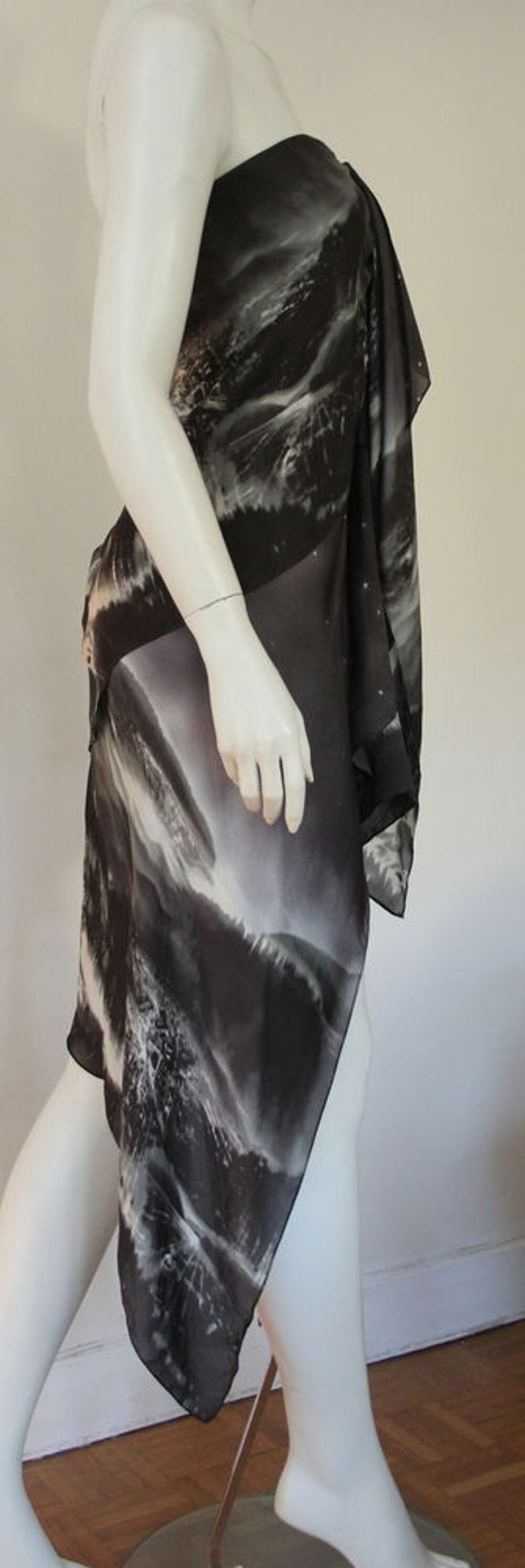 Robe bustier soie BCBG MAXAZRIA T.S Vêtements