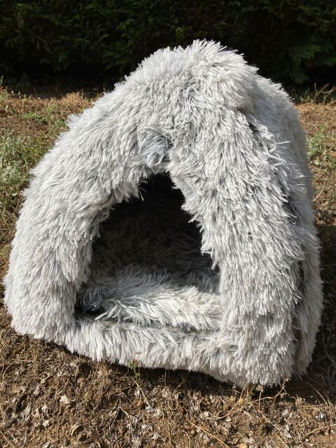 Lit / TIPI pour chat 10 69400 Villefranche-sur-saône