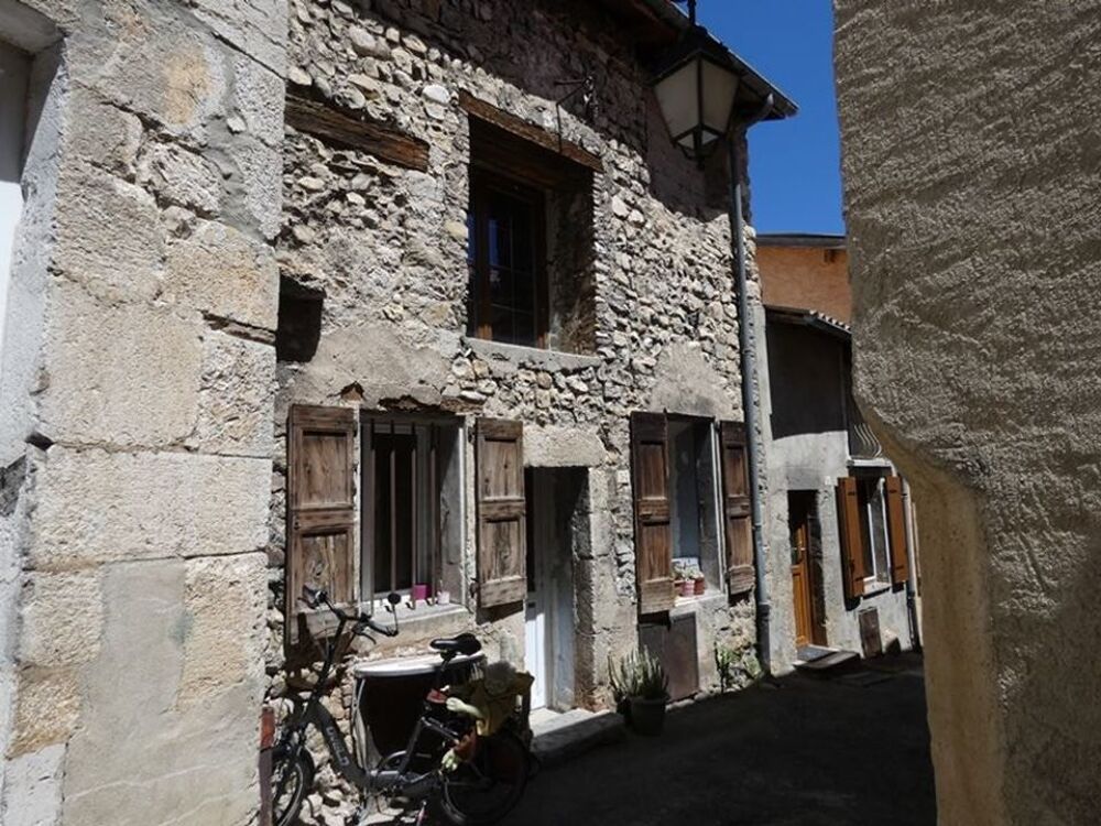 Maison 3 pièces 101 m² · à Aspres sur Buech · 101 m² · 86 400 €