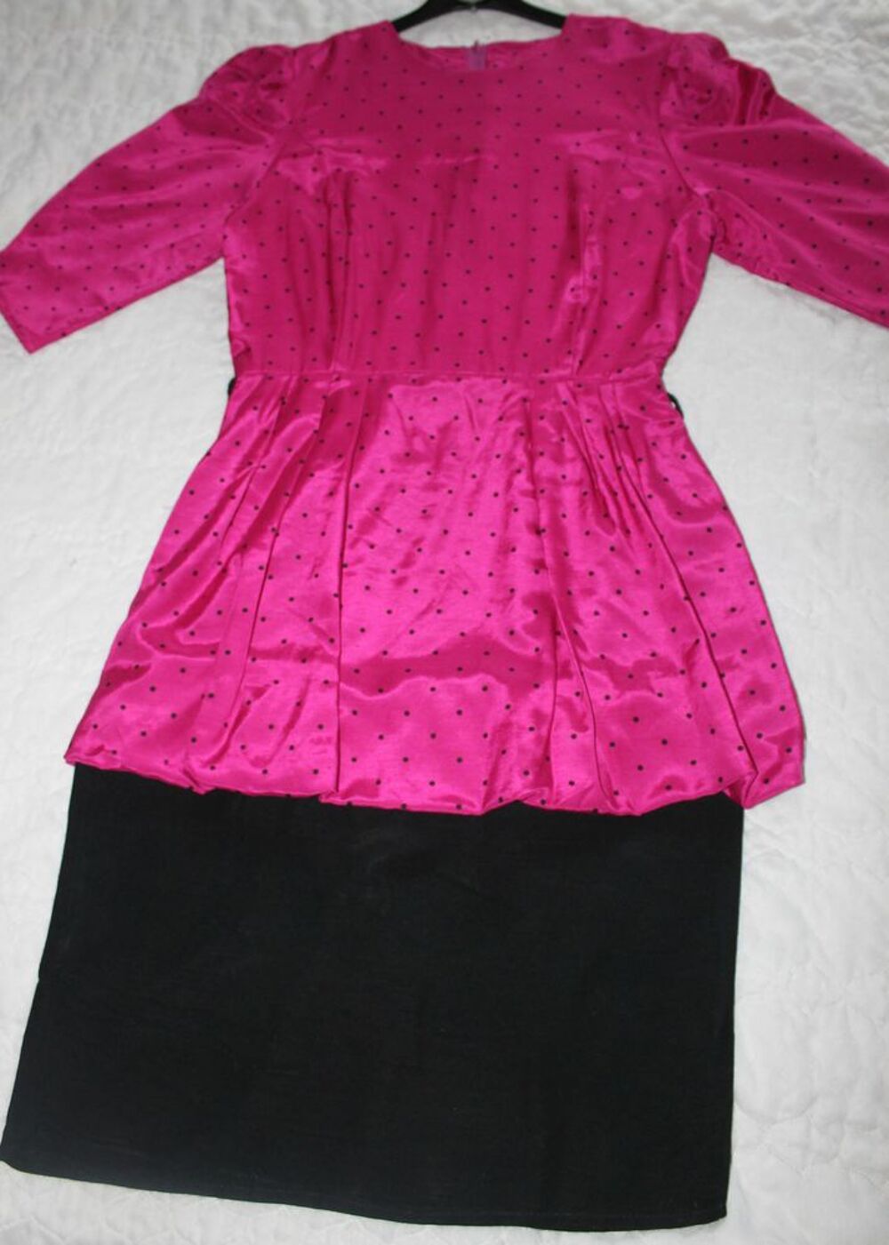 Robe de soir&eacute;e fuchsia &agrave; pois noirs, et noire - Vintage? T38 Vtements