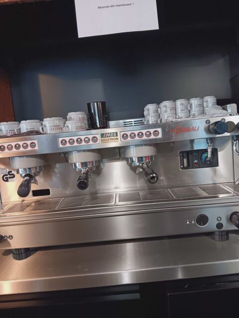cause retraite .machine a cafe La Cimbali 3 groupe 500 Clermont-Ferrand (63)