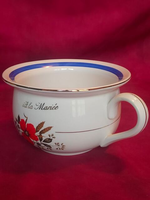 Ancien pot de chambre à la mariée en porcelaine (n°9) 13 Avermes (03)