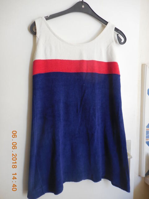 robe de plage t 40 42 
4 Sète (34)