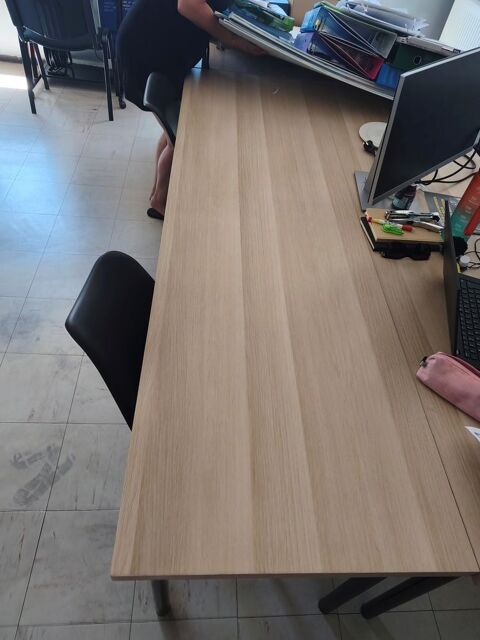 Mobilier de bureau ? Tables de bureaux et 12 chaises 120 Marseille 13 (13)