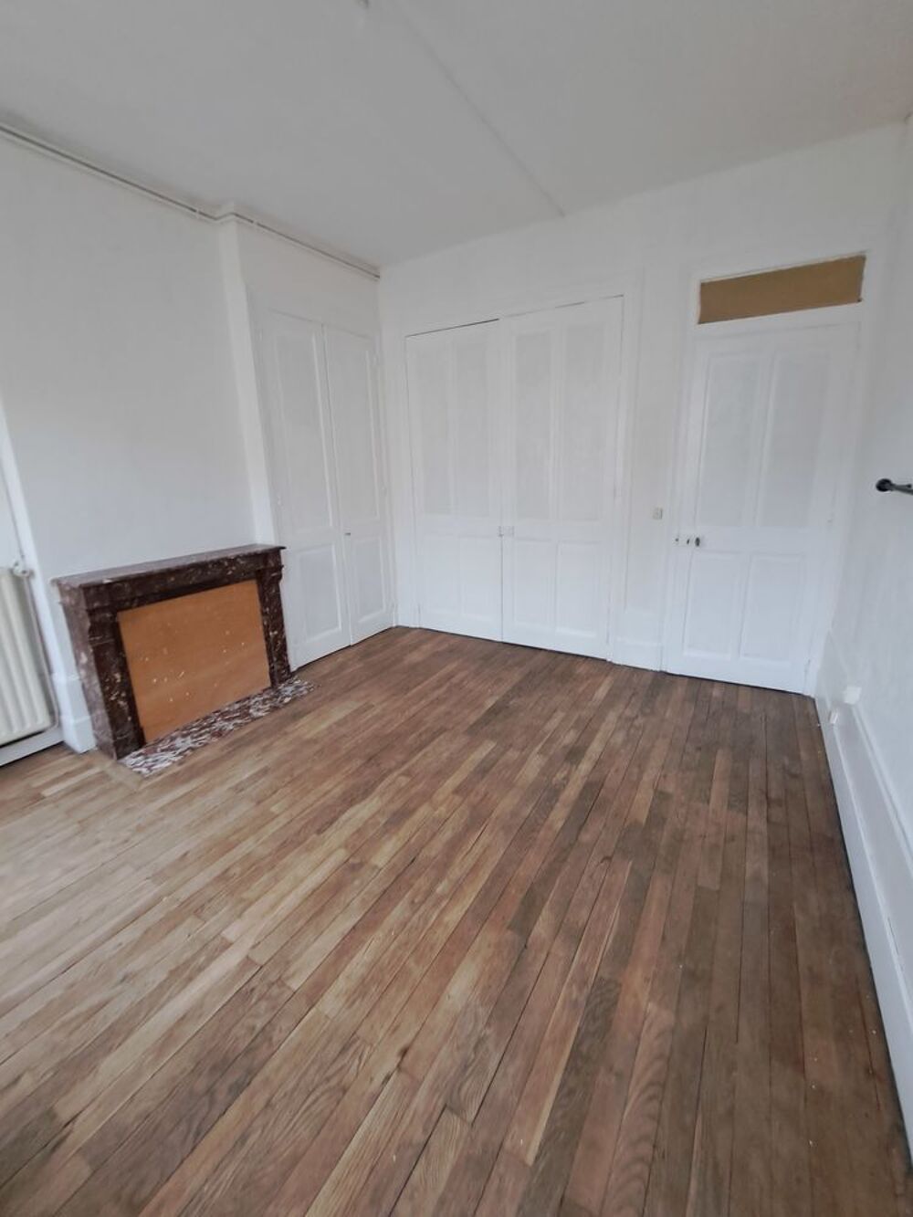 Location Appartement T2 � louer sur RIVES Rives