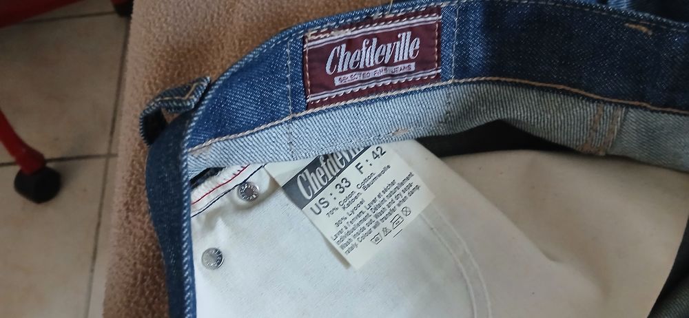 JEAN HOMME TAILLE 42 Vêtements