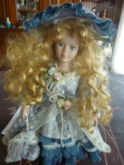 Poup�e Ancienne Ann�e 1950 15 Saint-M�dard-en-Jalles (33)