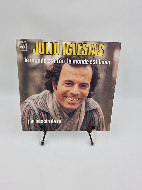 Vinyle 45 tours Julio Iglesias : Le Monde est Fou, le Monde  2 Vulbens (74)