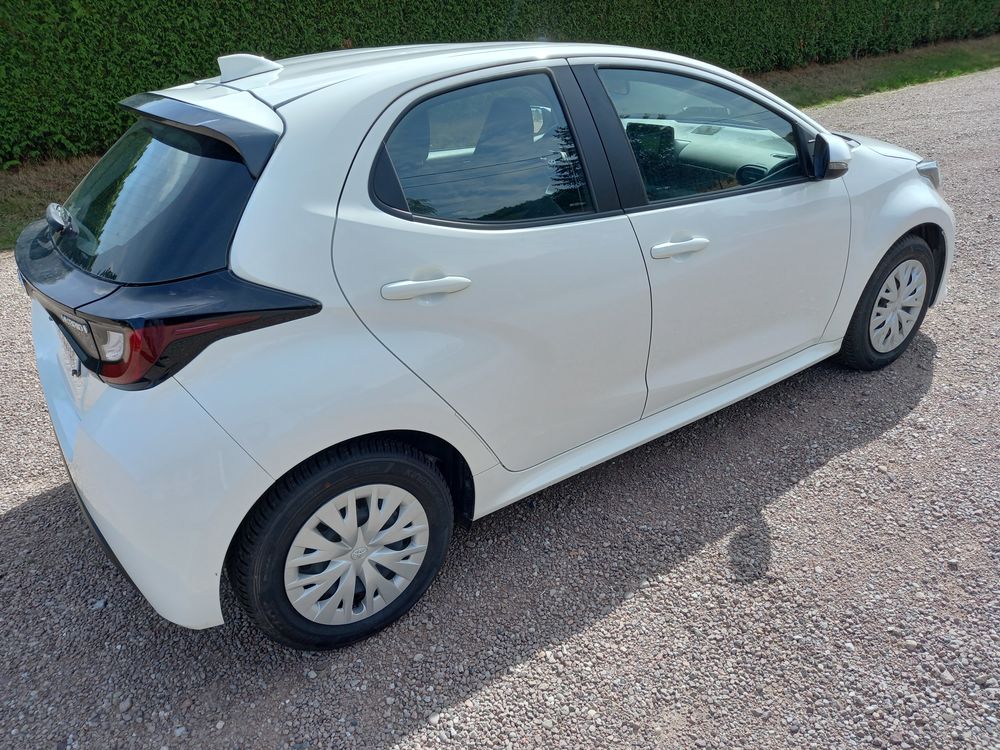 Yaris STE 1.5 HYBRIDE DYNAMIC BUSINESS GPS CAMERA 2 PLACES 43345KM 2023 occasion 88220 Urim&eacute;nil