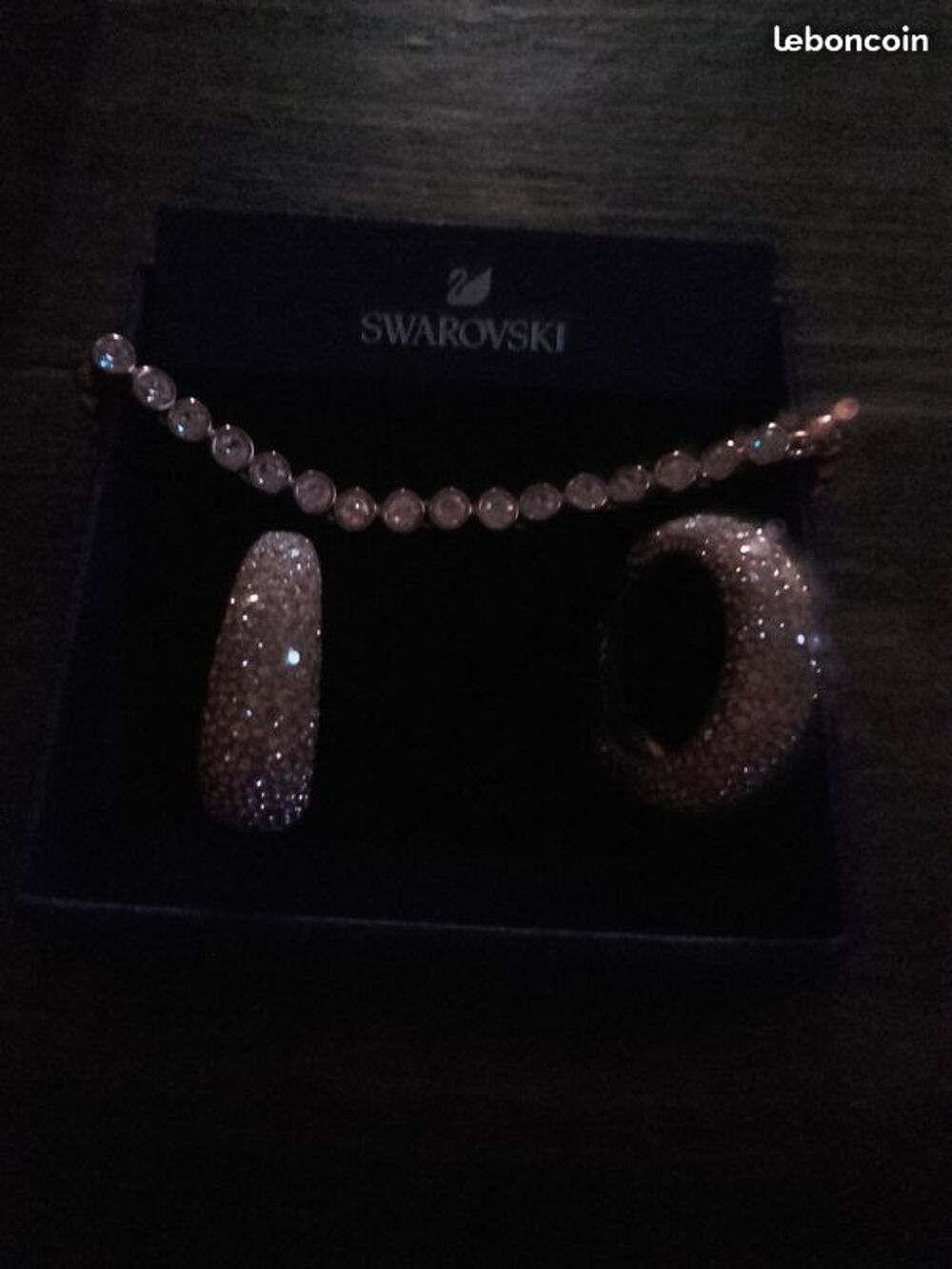 Ensembles boucles d oreilles &amp; sont bracelet rivi&egrave;re. Bijoux et montres