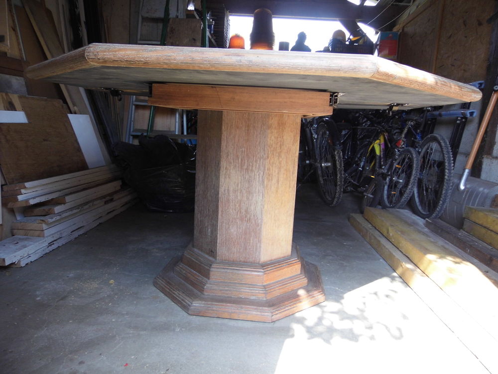 Table en bois octogonale Meubles