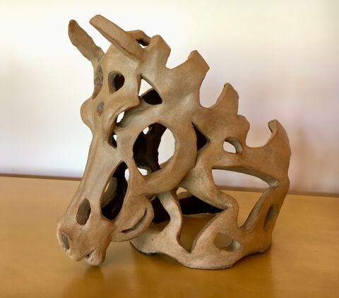 Sculpture de T�te de cheval; Pi�ce unique en terre cuite 230 Merville (31)