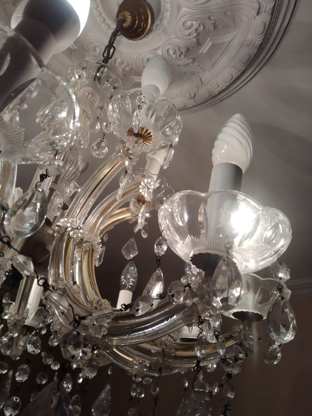 LUSTRE DE SALON OU ENTREE Meubles