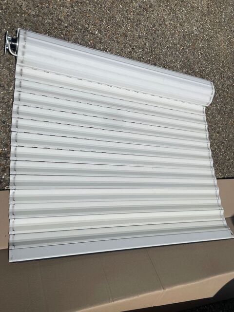 Volet roulant lectrique filaire avec tablier PVC 90 La Queue-les-Yvelines (78)