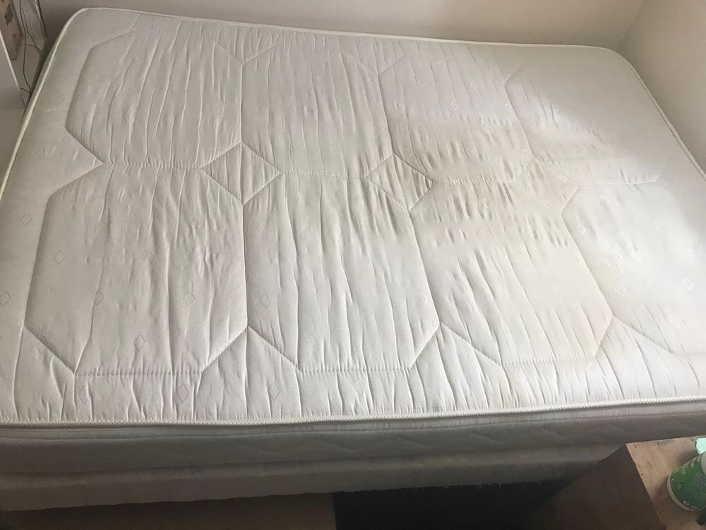 sommier + matelas 190*160 Meubles