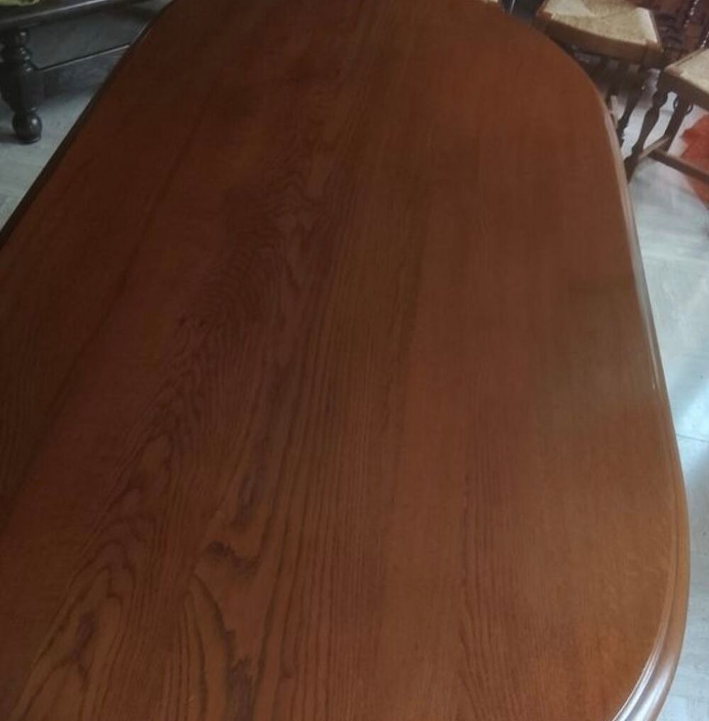 Grande table en bois massif Meubles