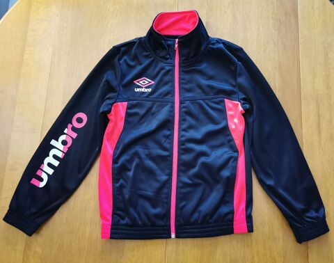 Veste de sport Umbro fille 8 ans en TBE 6 Châtenay-Malabry (92)