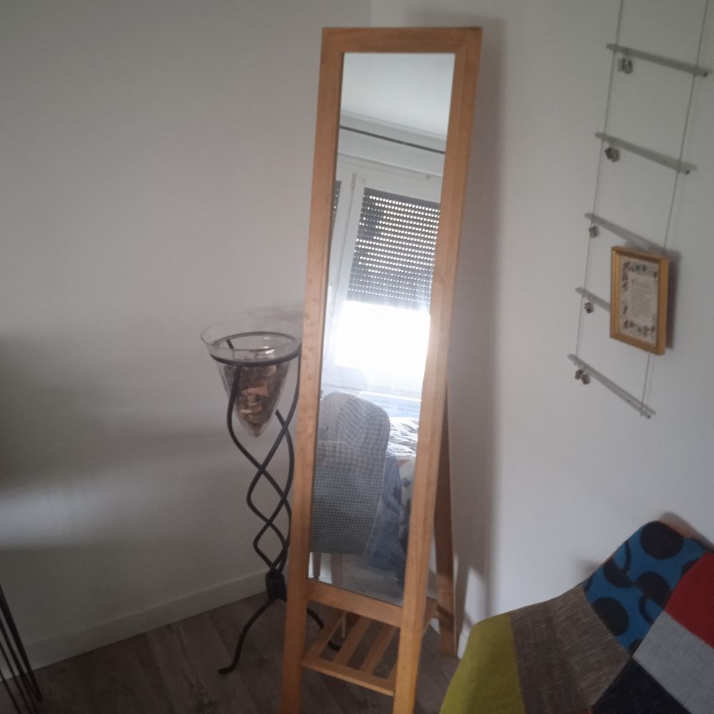 Miroir sur pied hauteur 160, coloris pin miel structure bois Meubles