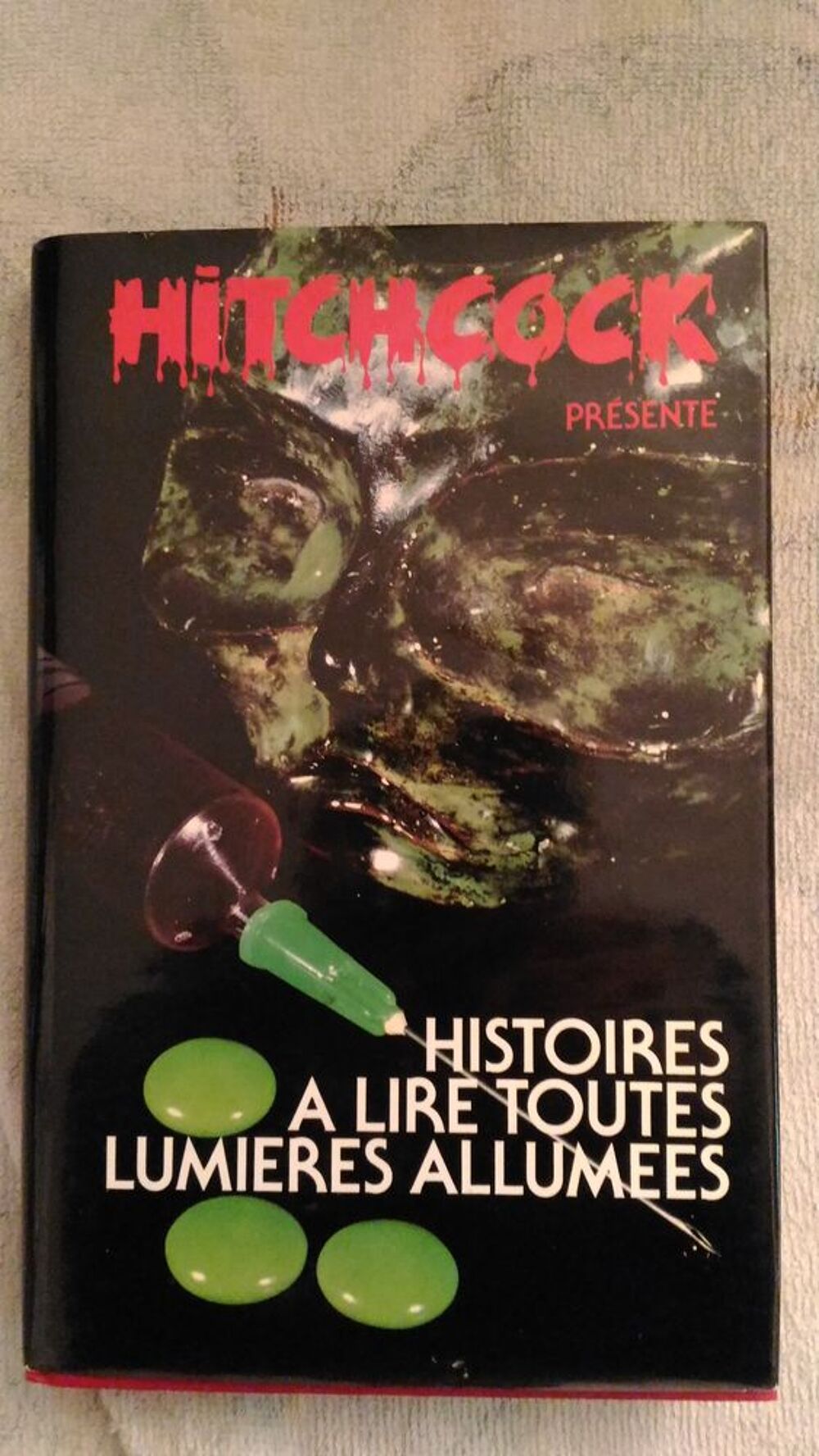 Livre broch&eacute; " Histoires &agrave; lire toutes lumi&egrave;res allum&eacute;es " Livres et BD