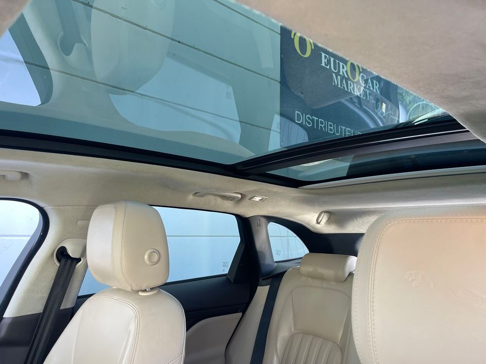F-PACE F-Pace 2.0 D - 180 ch AWD BVA8 Prestige 2020 occasion 33700 M&eacute;rignac