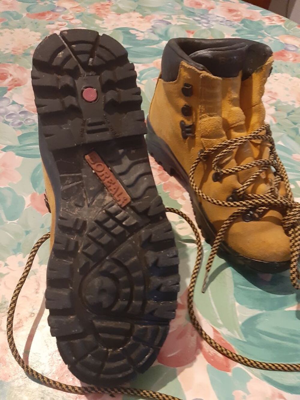 chaussures femme de marche/randonn&eacute;e Chaussures