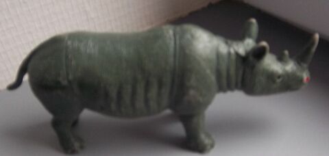 Figurine rhinoc�ros 2 Colombier-Fontaine (25)