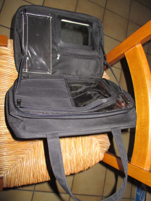 trousse  maquillage neuve en tissus noir 0 Mrignies (59)