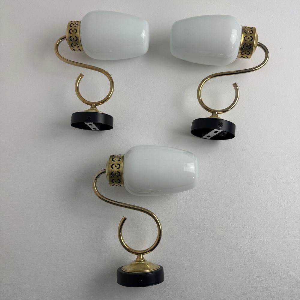 LOT 3 ANCIENNES APPLIQUES EN OPALINE VINTAGE Décoration
