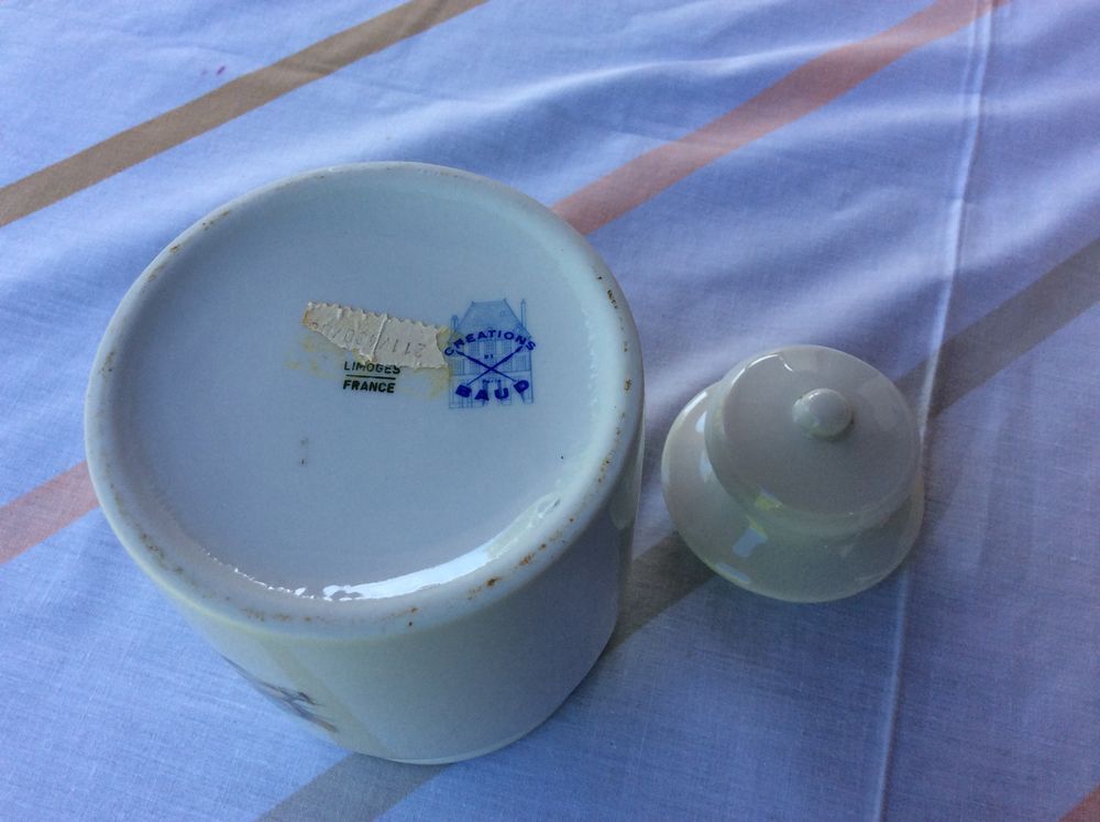 Pot couvert porcelaine Limoges Baud d&eacute;cor peint perdrix Décoration
