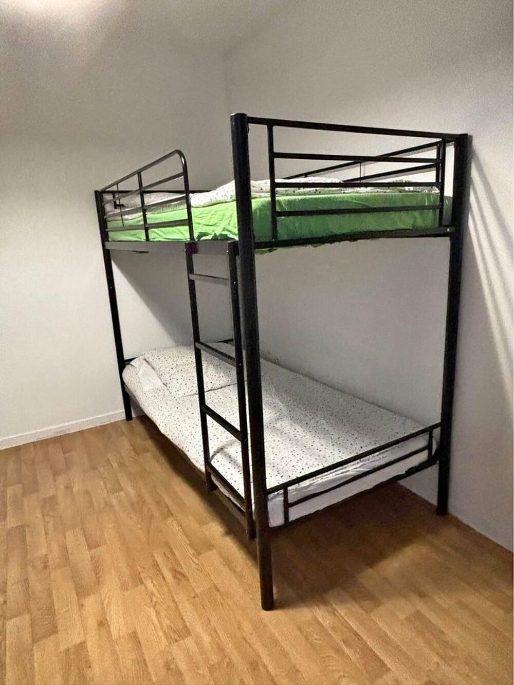 Lit superpos&eacute; neuf avec matelas ? livraison rapide
Meubles