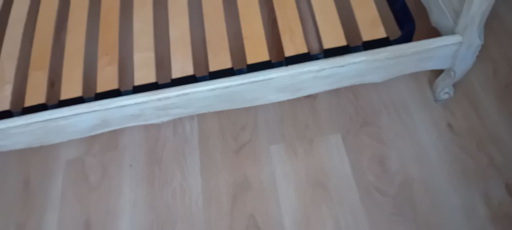 Lit 1 place et son chevet Meubles