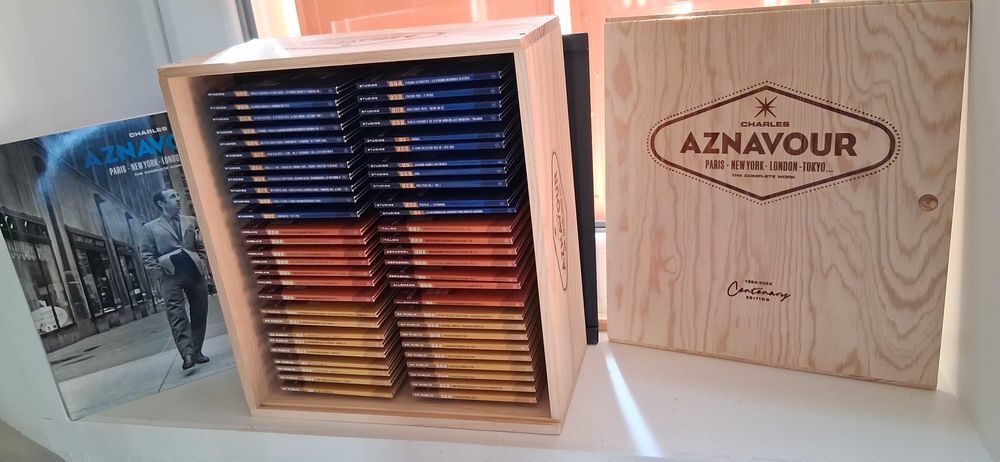 Charles Aznavour coffret cellector CD et vinyles