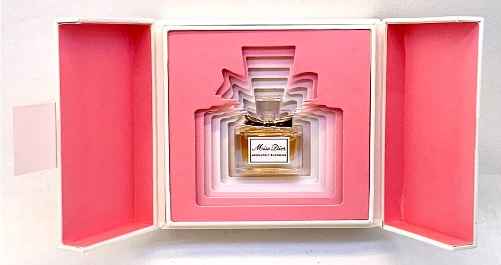 Coffret miniature Miss Dior Absolutely Blooming Bouquet 