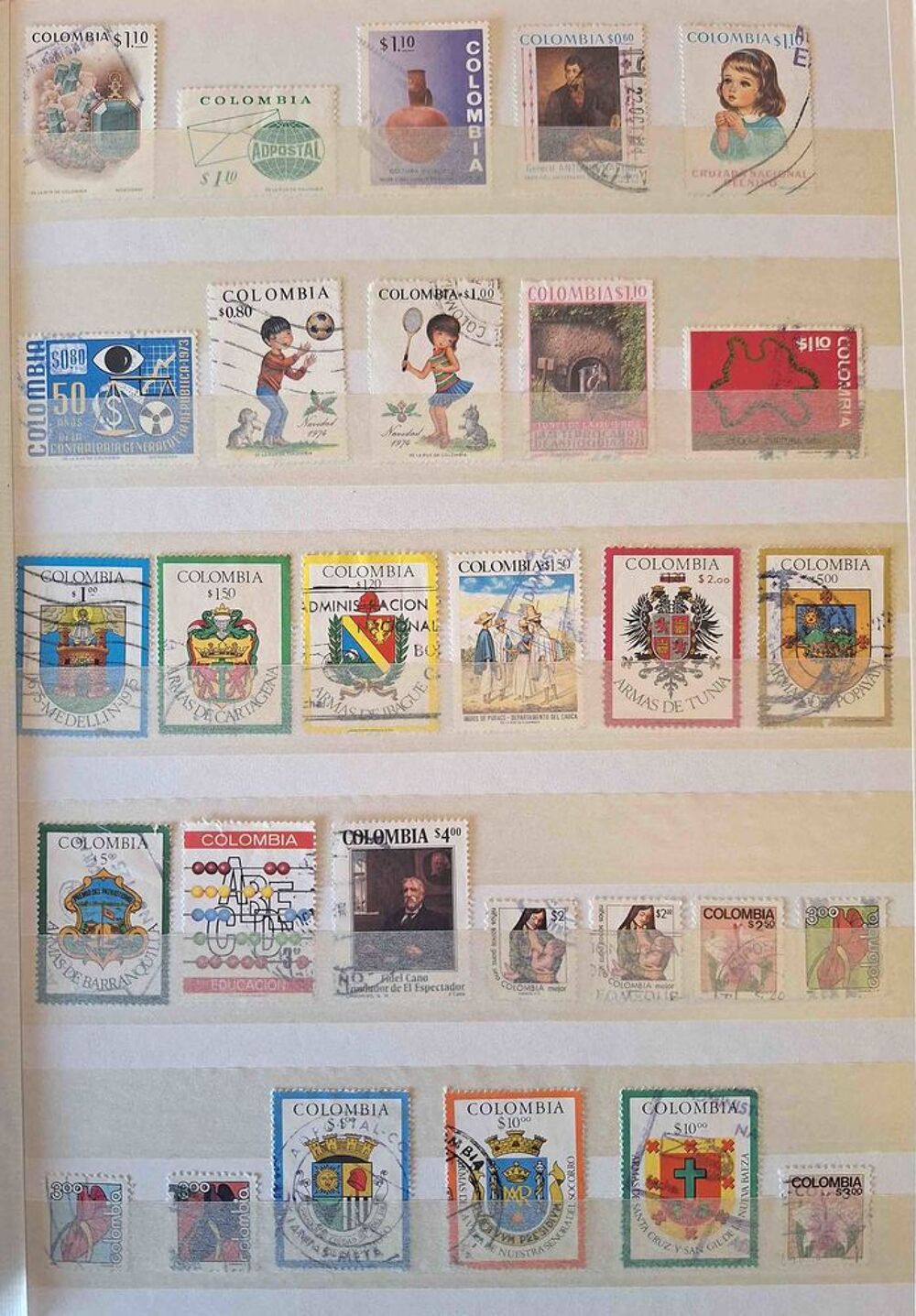 S&eacute;rie de timbres de collection de Colombie 