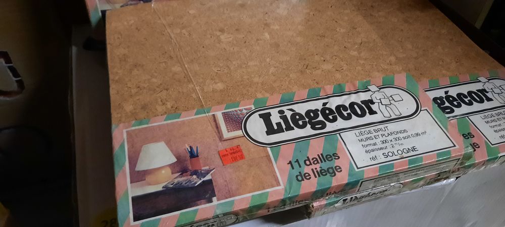Plaques de Li&egrave;ge brut. Décoration