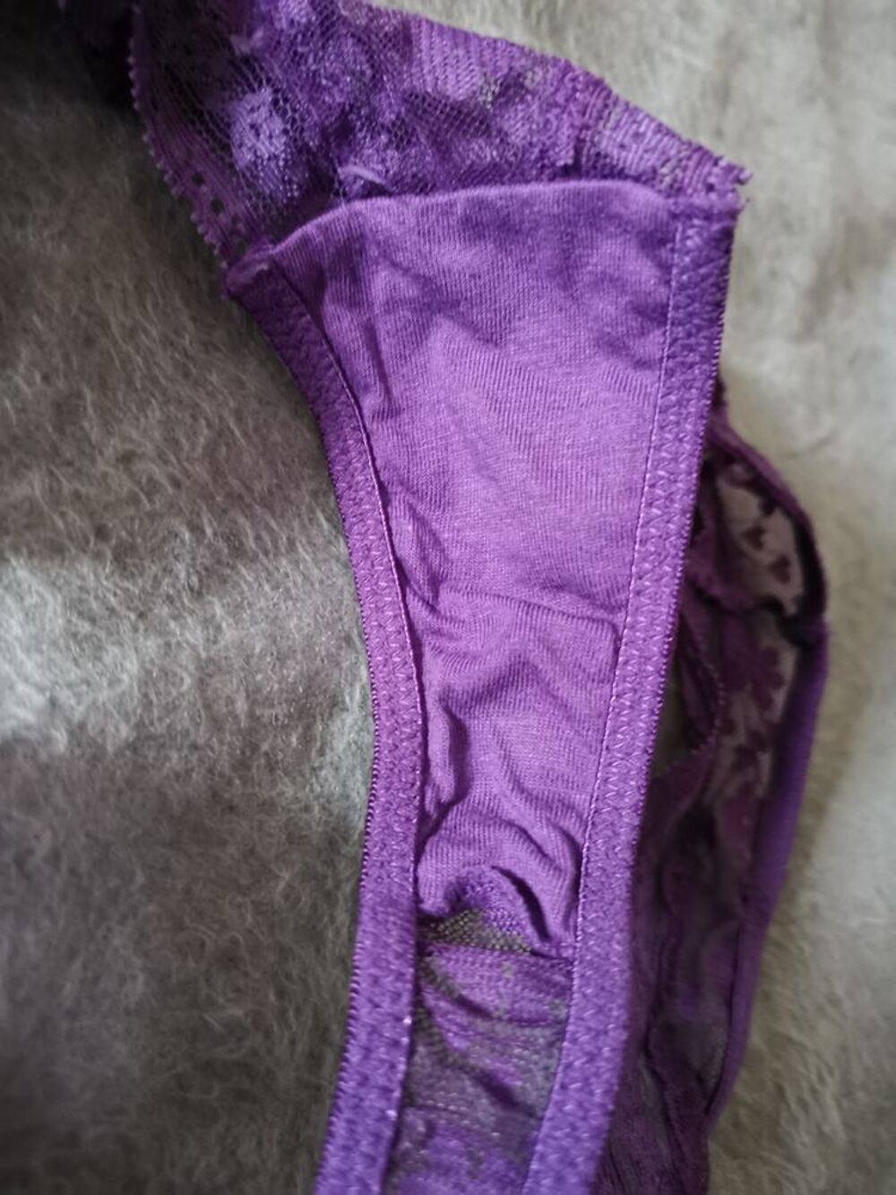 String violet H Vêtements
