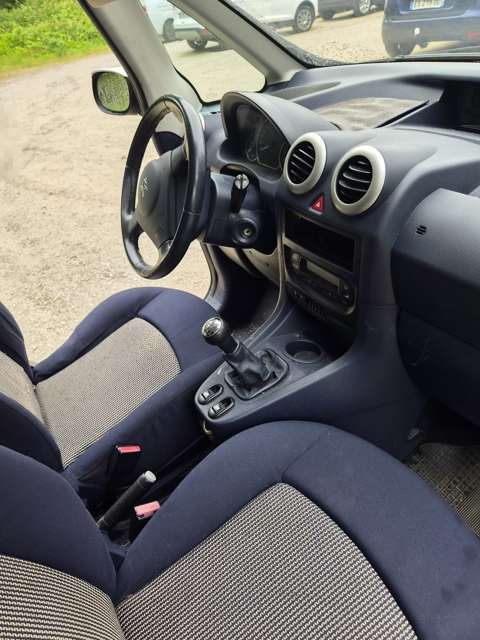 Peugeot 1007 1.4 HDi Vitamine 2004 occasion Blois 41000