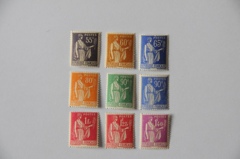 SERIE 363 / 371 NEUVE ** COTE 30 € 