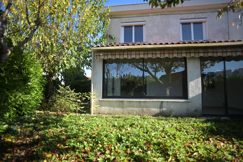 Vente Maison MAISON AVEC COMMERCE DE RAPPORT Le passage