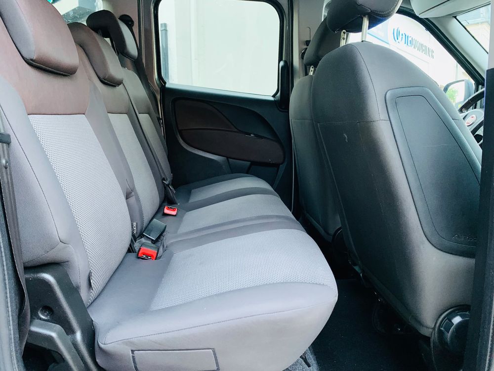 Doblo FIAT doblo ii (2) trekking lounge - 1.6 jtd 120cv bv6 2016 occasion 78800 Houilles