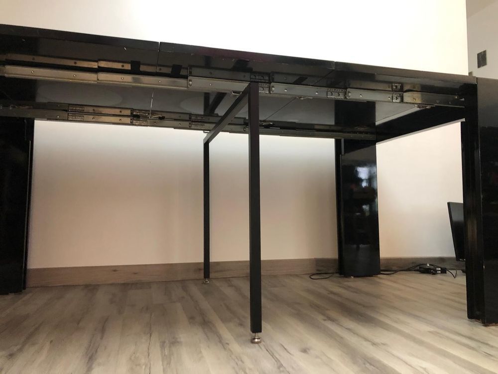 Console extensible IKEA noire laqu&eacute;e €" Table jusqu'&agrave; 195 cm Meubles