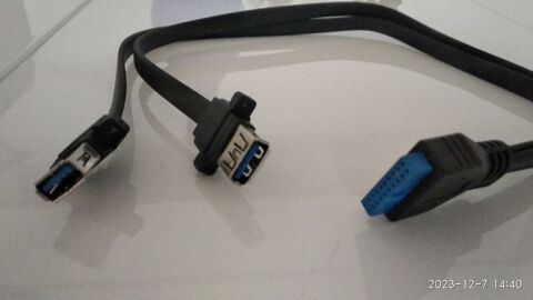 C�ble adaptateur USB3 10 Paris 13 (75)