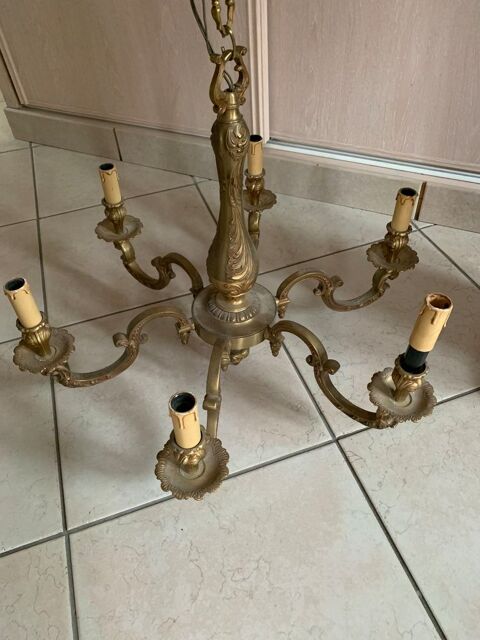 Lustre en laiton 100 Toul (54)