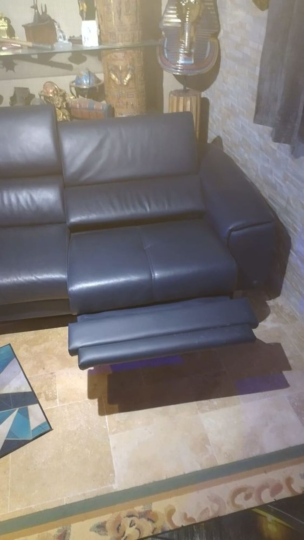 CANAPE POLTRONESOFA NEUF
Meubles