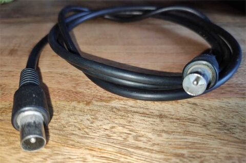 Câble antenne TV coaxial 1,5m male male 1.49 Ittenheim (67)