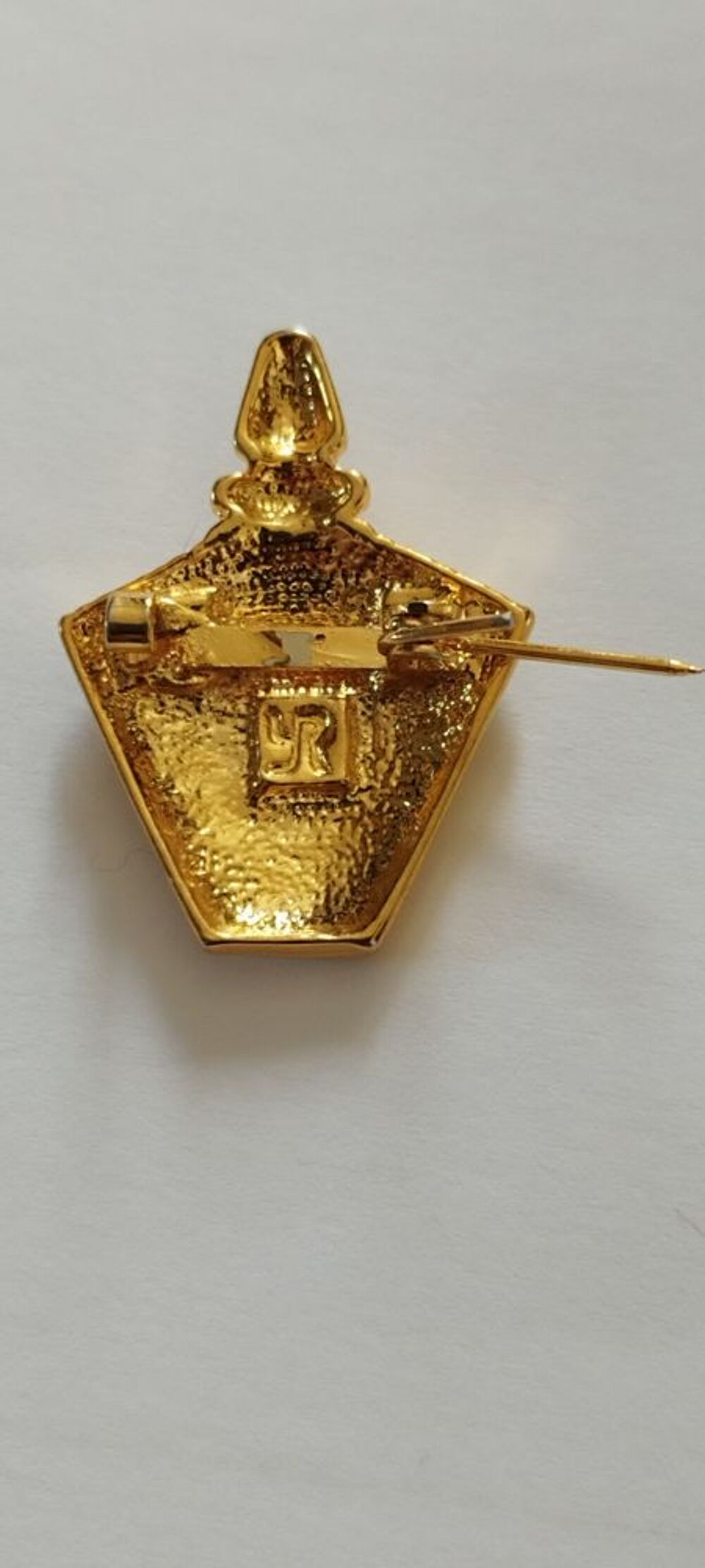 Broche Yves Rocher Bijoux et montres