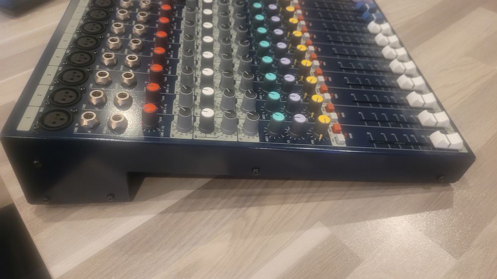 Table de mixage Instruments de musique