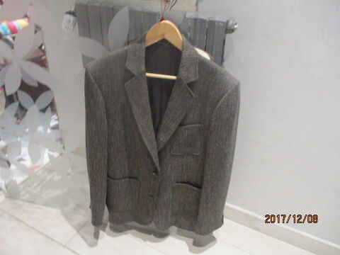 Veste habill�e 20 Castres (81)